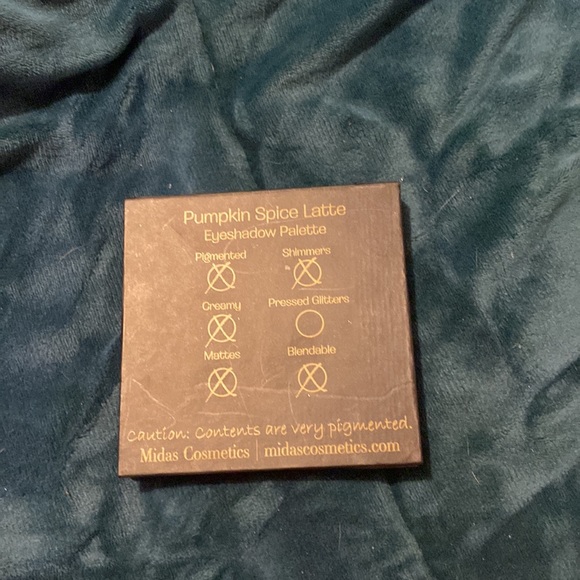 Midas Cosmetics Pumpkin spice latte palette - Picture 3 of 3